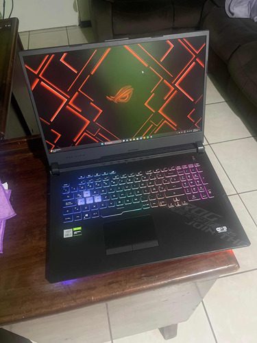 Laptop Asus Rog Strix G712lu