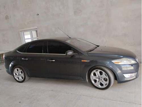 Ford Mondeo 2009 2.5 Titanium M6