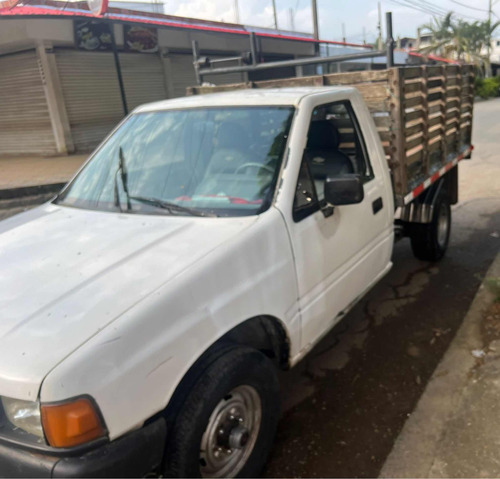 Chevrolet Luv 4*4 Estacas