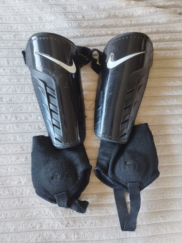 Canillera Nike Con Tobillera Elastizada Futbol/hockey