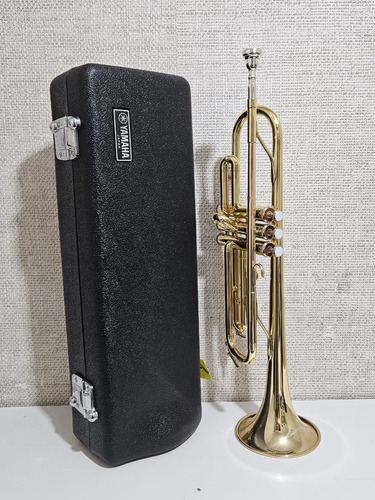 Trompete Yamaha Ytr 2321 Dourado Japão Usado Ref: 943