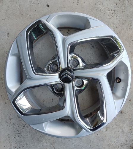 Neumático Pirelli 195/55r16 + Llanta Citroën C3 Usad--