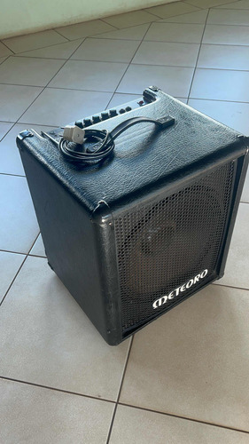 Amplificador Contra Baixo Cubo Qx 200 Meteoro