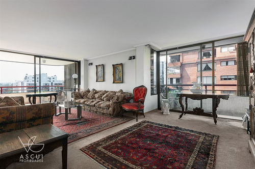Amplio, Vista Despejada, 3 Dorm, 3 Baños, Servicios, Salita