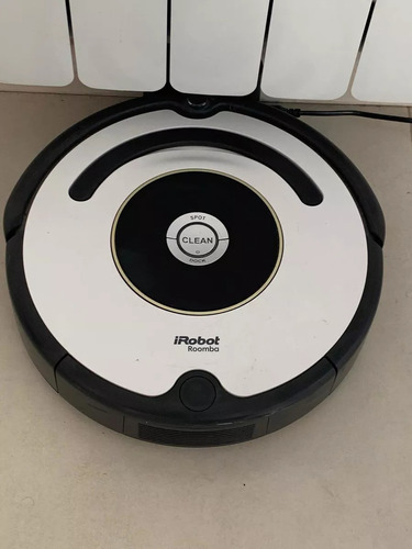 Aspiradora Robot Irobot Roomba 621 Color Blanco