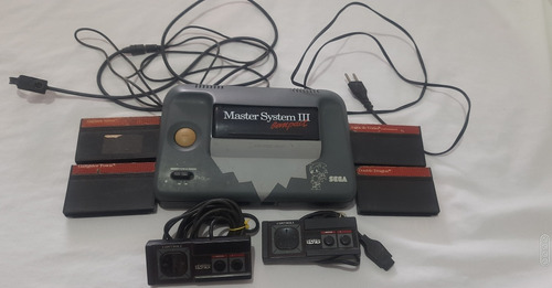 Master System 3 Compact,sonic, Com 4 Cartuchos E 2 Controles