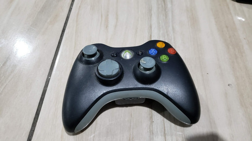 Controle Xbox 360 Funcionando Mas Sem A Tampa Das Pilhas. A1