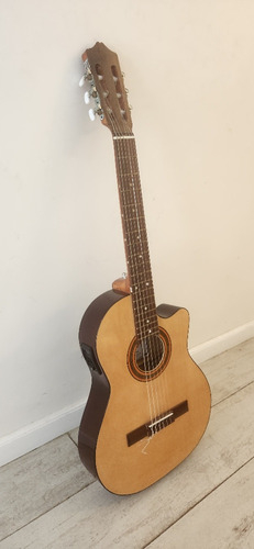 Guitarra Electroacustica C/ Ecualizador Y Funda. Impecable!