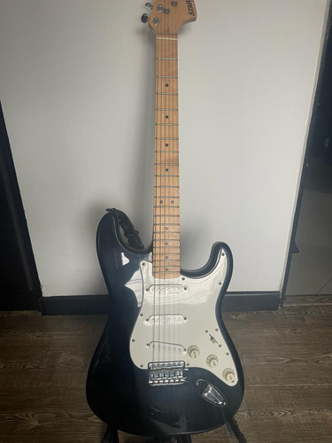 Guitarra Eléctrica Fender Starcaster + Amplificador 15w