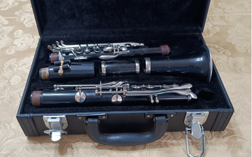 Clarinete Conn Director Usa Boquilha Vito + Estojo Novo