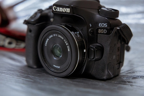 Câmera Canon 80d + Lente 24mm 2.8 Stm - Ef