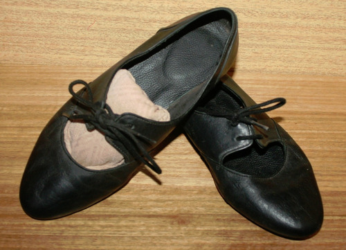 Zapatos Cuero Negro Clarks # 35