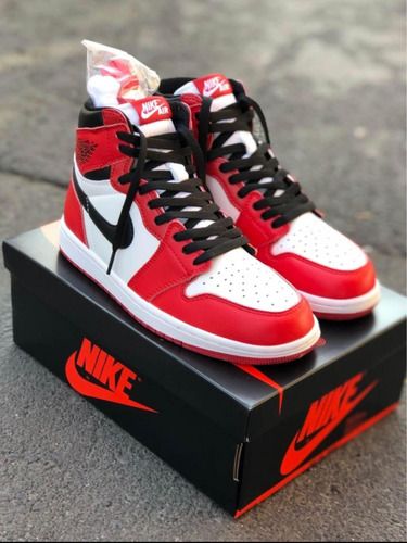 Jordan Retro 1 Chicago 