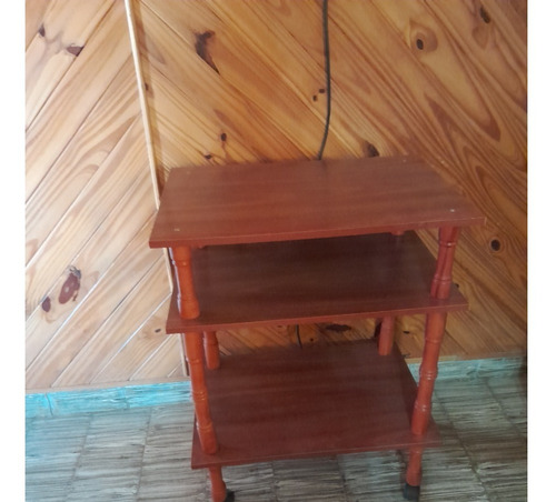 Mesa Para Tv De Madera Con Ruedas