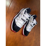 Air Jordan 11 Low Concord Bred