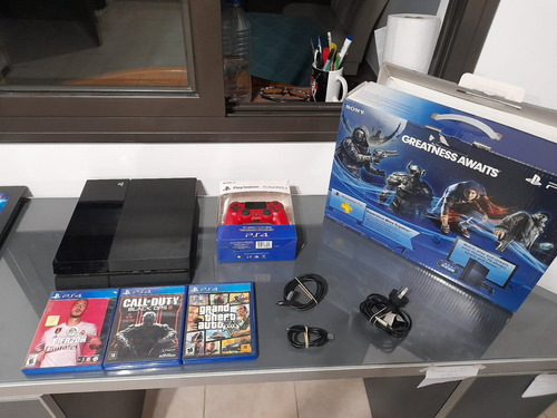 Playstation 4 Fat Con 4 Juegos Físicos Y Un Mando Nuevo