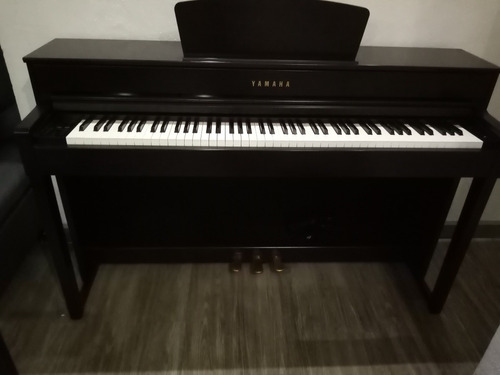 Piano Digital Yamaha Clp - 535 Clavinova 