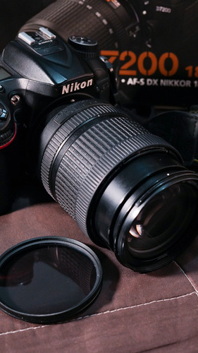 Cámara Nikon D7200, 9/10 Memoria De 64 Gb Filtrouv & Estuche