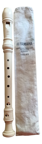 Flauta Dulce Soprano Yamaha Yrs23 Plástico Color Beige