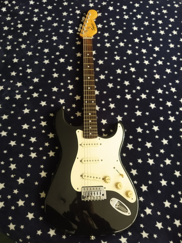 Guitarra Squier Strat C/ Fender Vintage Noiseless 