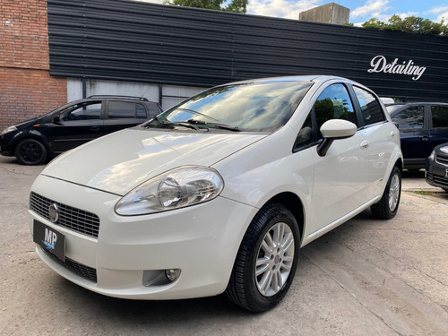 Fiat Punto Attractive 1.4 8v 2011