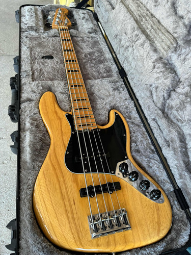 Fender Jazz Bass American Elite