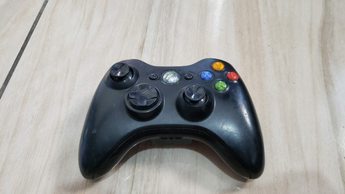 Controle Xbox 360 Sem A Tampa E Digital Pra Esquerda Ta Ruim