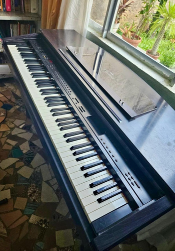 Piano Digital Yamaha Clavinova Cpv-70