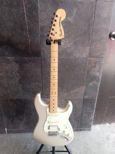 Guitarra Fender Deluxe Stratocaster Hss Blizzard