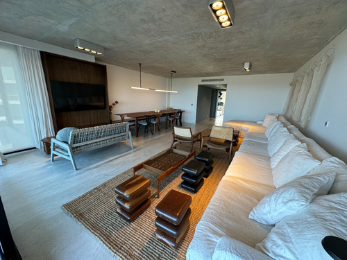 Venta Apartamento 4 Dormitorios En Suite En Manantiales Punta Del Este