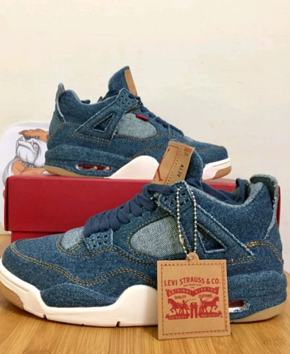 Jordan 4 Retro Levi's