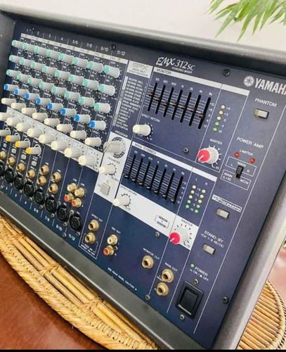 Mixer Yamaha Emx 312sc - 600 Watts Amplificador, Mesa De Som