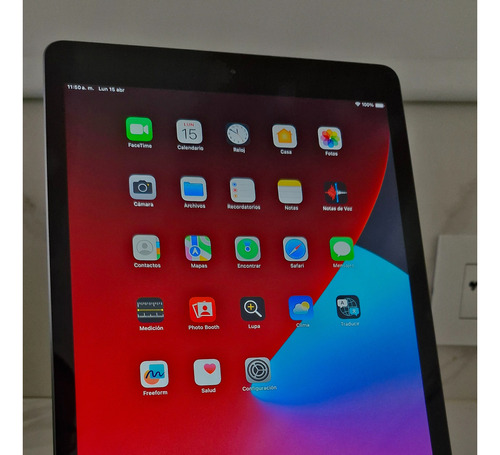 Apple iPad  10.2  Wi-fi (8ª Generación) + Funda Y Lapiz Zagg