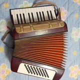 Acordeón Hohner