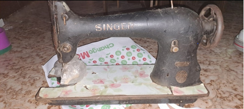 Maquina De Coser Singer 