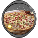 Charola Perforada Para Pizza 14.25  Wilton 2105-6804