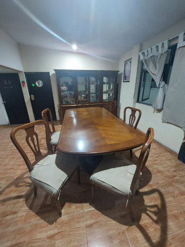 Comedor Clasico, De Madera, Para 10 Personas, Con Vitrina