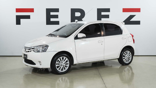 Toyota Etios Xls 1.5 M/t 2016 Nafta Color Blanco 