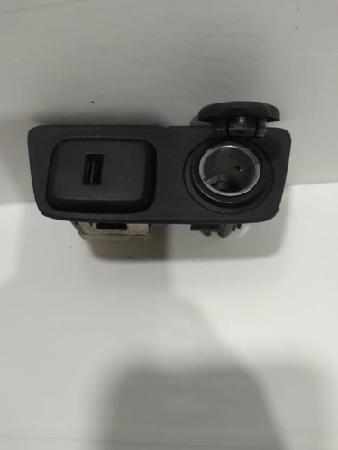 Moldura Acabamento Usb E Carregador Hyundai Hb20 2020