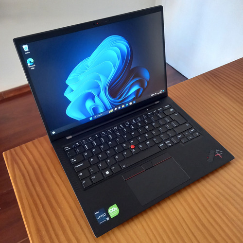 Thinkpad X1 Carbon Gen11 I7-1365u  16gb De Ram 256gb Ssd Fhd