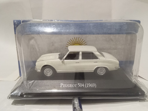 Autos Inolvidables Argentinos N° 2 Peugeot 504