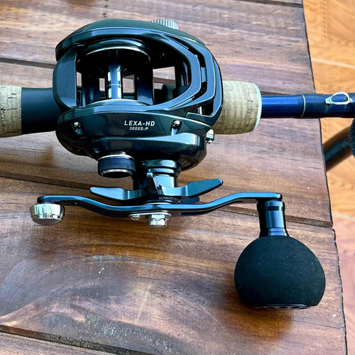 Reel Daiwa Lexa 300 Hd - Manija Derecha - 8.1:1