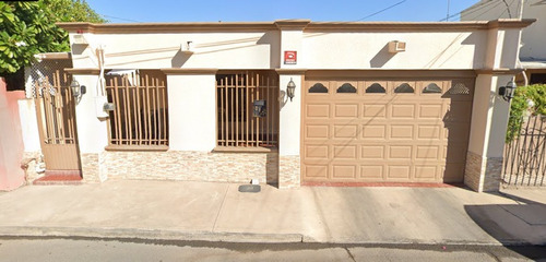 Casa En Venta En Residencias, Mexicali, Baja California