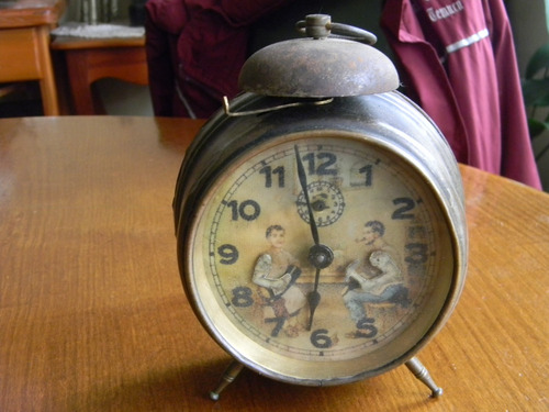Reloj Despertador Antiguo Cuerda Raro