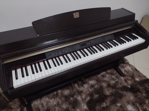 Piano Yamaha Clavinova Clp-230/240