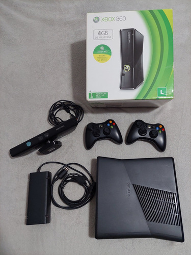 Xbox 360 Slim (300 Gb) + Kinect + 6 Jogos + 2 Controles