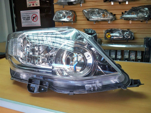 Faro Toyota Fortuner 2012 2013 2014 2015 Foto 2