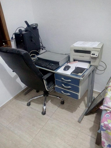 Computador Hp Usado + Mesa Com Cadeira