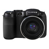 Cámara Digital Fujifilm Finepix S1800 Con Zoom.