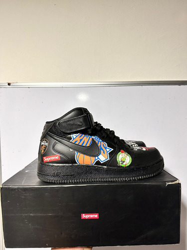 Air Force 1 Mid '07 / Nike X Supreme Sneakers